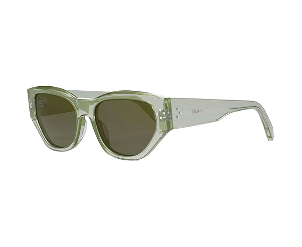 Lunettes de soleil CL40219I de la marque Celine, monture solaire pour femmes, avec un design cat eye fabriquée en acétate vert disponible dans les boutiques Atelier Lou Paris