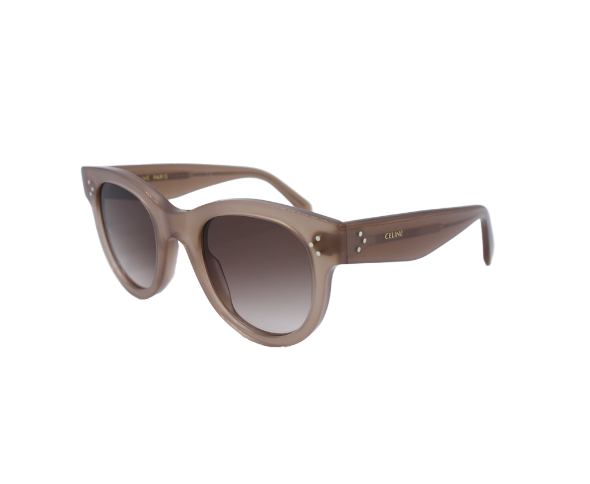 Lunettes de soleil Baby Audrey CL4003IN de la marque Celine, monture solaire femmes, avec un design carrée en acétate beige disponible dans les boutiques Atelier Lou Paris 
