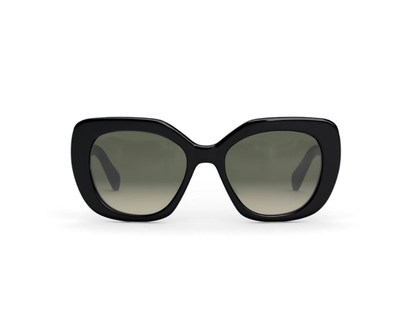 Lunettes de soleil CL40226U de la marque Celine orné du célèbre logo triomphe, monture solaire pour femmes, avec un design cat eye oversize fabriquée en acétate noir disponible dans les boutiques Atelier Lou Paris 
