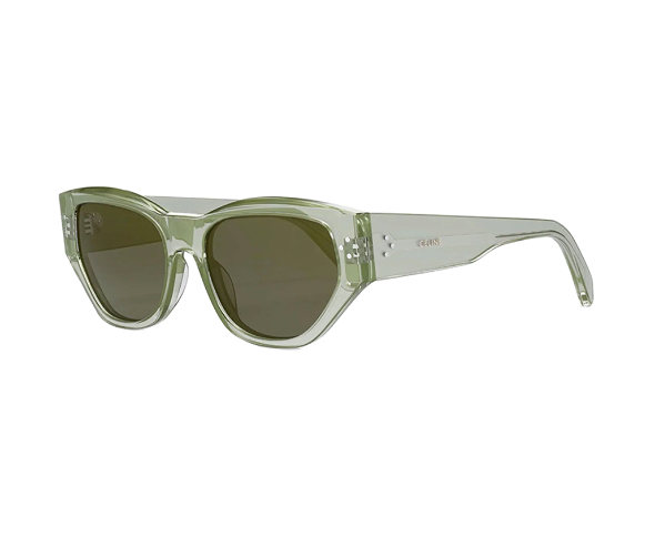 Lunettes de soleil CL40219I de la marque Celine, monture solaire pour femmes, avec un design cat eye fabriquée en acétate vert disponible dans les boutiques Atelier Lou Paris 